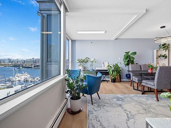 3rd image of 1288 Marinaside Cres #906