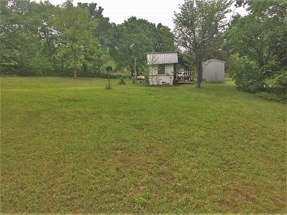 3rd image of 115 Scyamore Dr