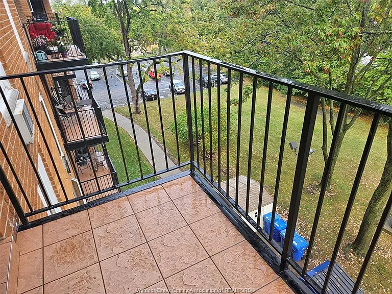 6624 Thornberry Cres #207 — Photo 8