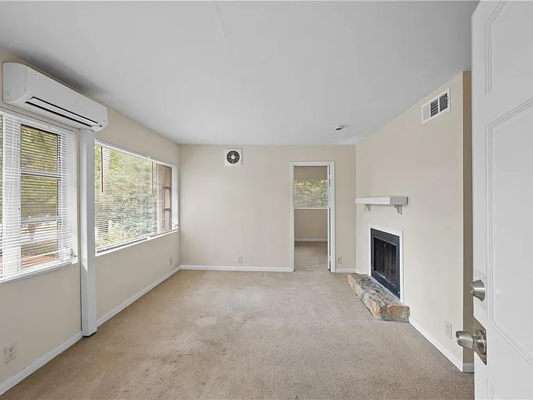 11 Peachtree Hills Ave NE #B5 — Photo 2