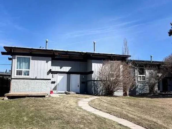 92 W Queen Isabella Close SE, Calgary, AB T2J 3R1