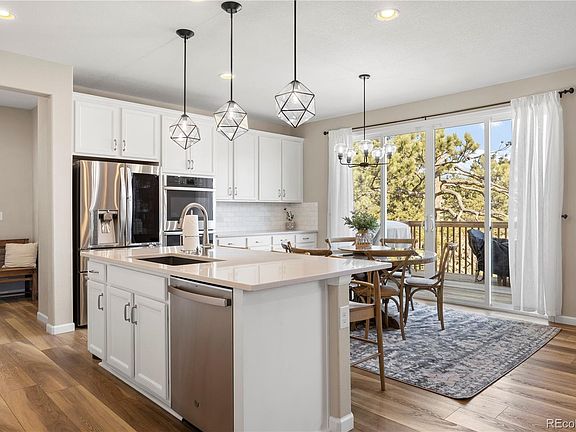 4th image of 6652 S Biloxi Way