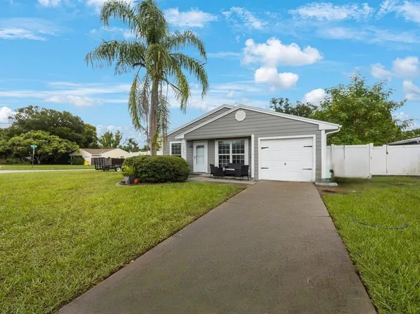 3861 Regent Dr, Palm Harbor, FL 34684