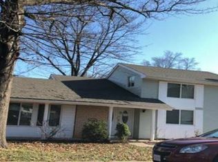 114 S Fox Rd, Sterling, VA 20164