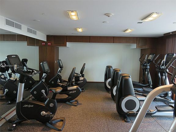 4th image of 335 S Biscayne Blvd #33