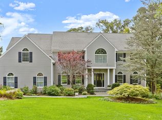 13 Cobblers Ln, Armonk, NY 10504