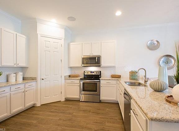 4th image of 13681 McGregor Blvd