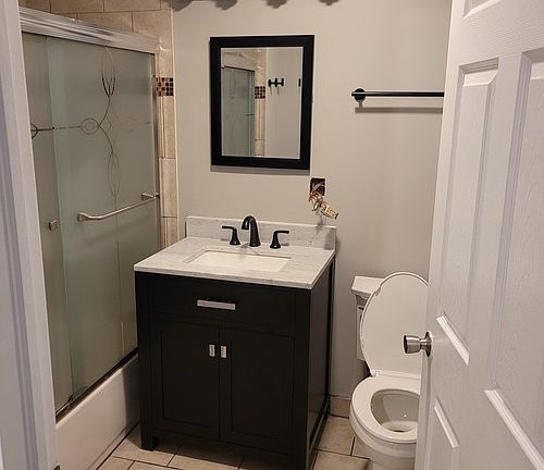 2nd image of 2220 Elmwood Ave #Basement