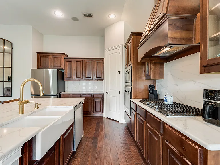 2112 Benjamin Creek Dr — Photo 26