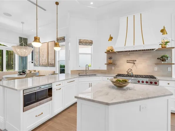 8731 La Palma LN, NAPLES, FL 34108