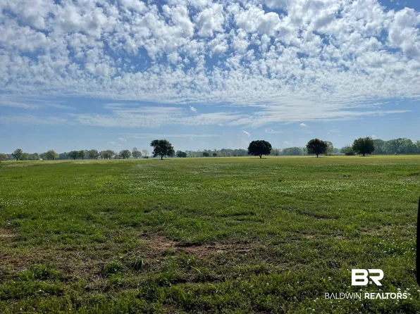 18651 Kendrick Rd, Robertsdale, AL 36567