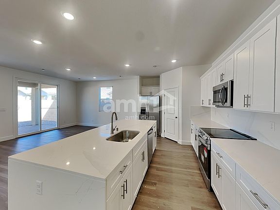 3rd image of 7940 Banquero Ct