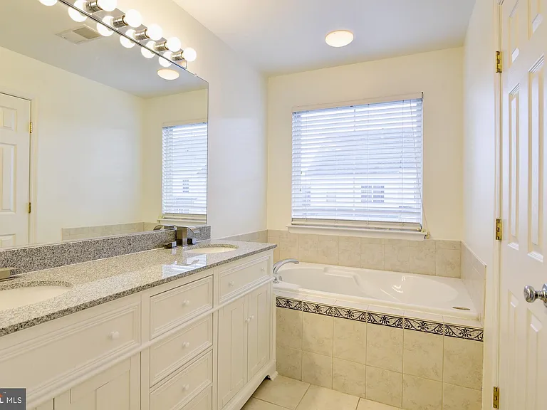 12838 Marblestone Dr — Photo 25