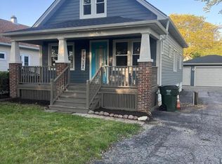 1420 S 170th St, New Berlin, WI 53151