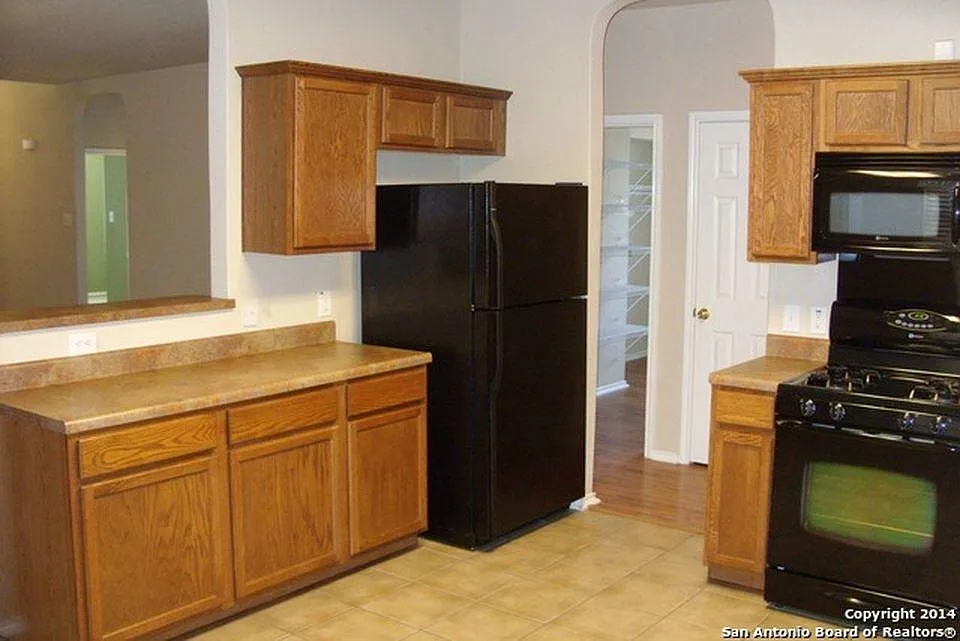 3 bed, 1579 sqft, $1,900 — Photo 3