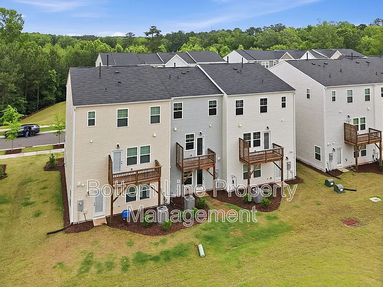 1112 Lily Loch Way — Photo 14