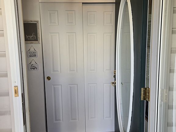 5th image of 10913 Pinellas Park Dr