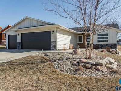 310 Ceylon Ave, Tea, SD, 57064