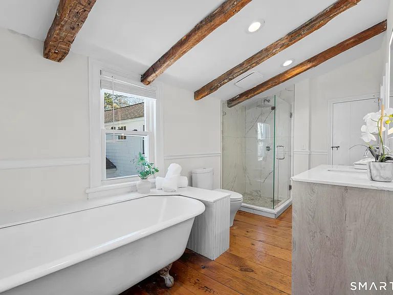 1090 Ridgefield Rd — Photo 25