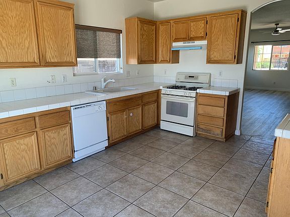 5th image of 13926 Gale Dr
