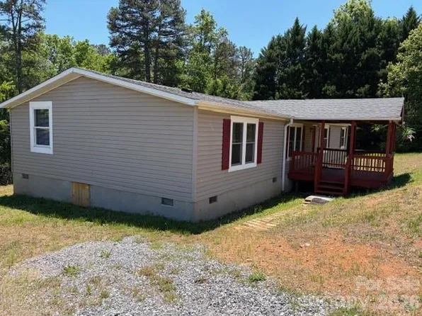2659 Deertrack Dr, Connelly Springs, NC 28612