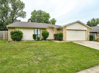 10913 Bailey Dr, Oklahoma City, OK 73162