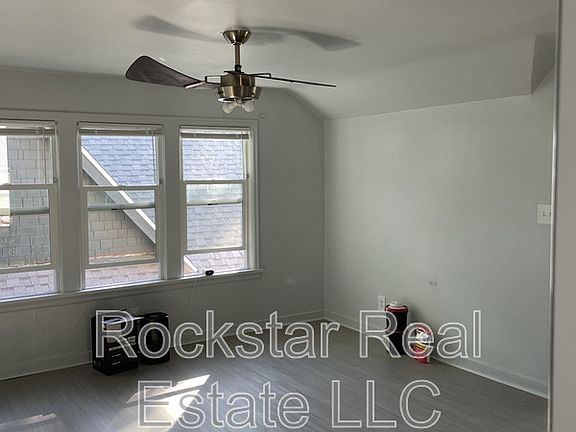 4th image of 2204 W College Ave #2