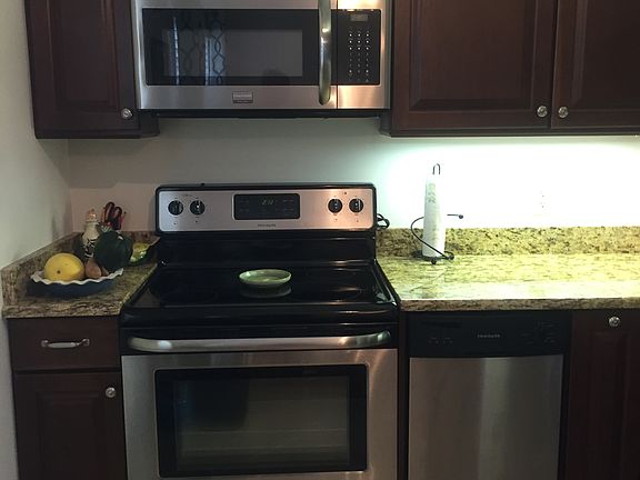 2nd image of 1225 NW 21st St #17-1702