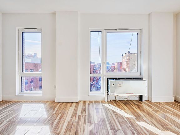 2nd image of 2481 Crotona Ave #4J
