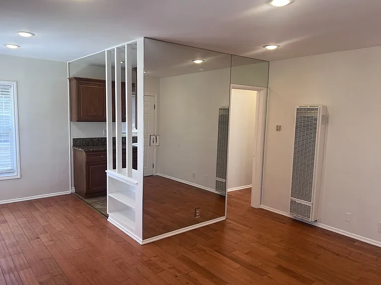 4717 E Ocean Blvd — Photo 3
