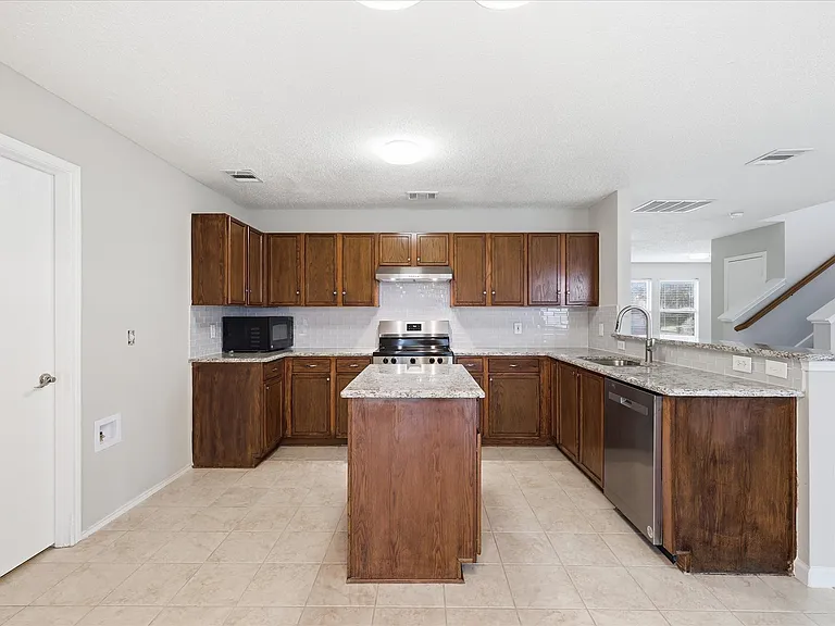 2308 Shadabury Dr — Photo 13
