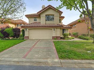 140 Marble Canyon Dr, Folsom, CA 95630