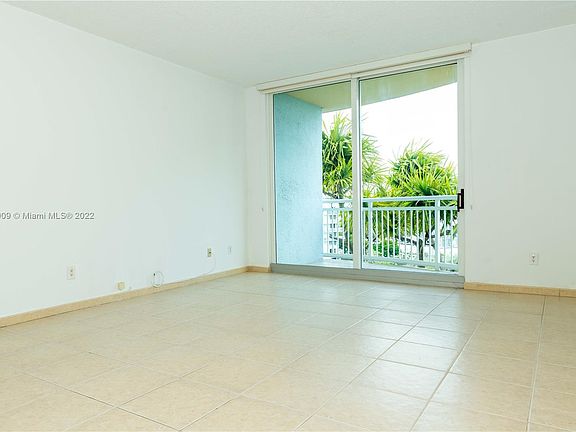 5th image of 2475 Brickell Ave #A-709