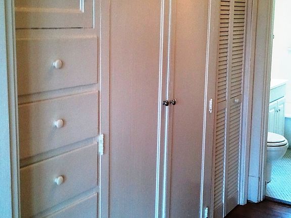 4th image of 1111 Bellevue Ave APT 1W