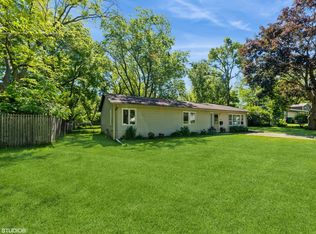 36537 N Beverly Ave, Gurnee, IL 60031