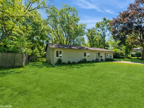 36537 N Beverly Ave, Gurnee, IL 60031