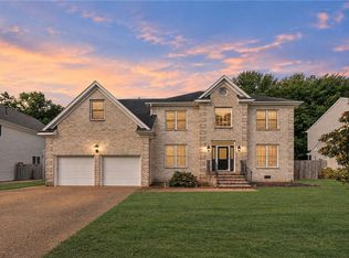 412 Brentmeade Dr, Yorktown, VA 23693