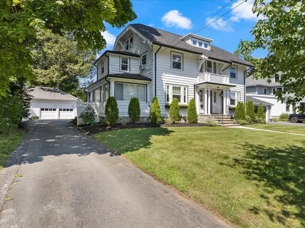 14 Stratford Rd, Melrose, MA 02176