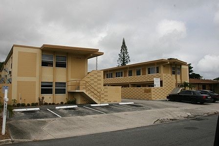 1st image of 1242 19th Ave N APT 15