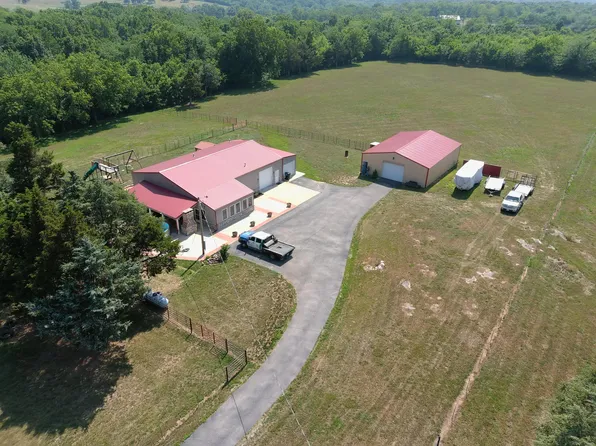 11815 N Farm Road 23, Walnut Grove, MO 65770