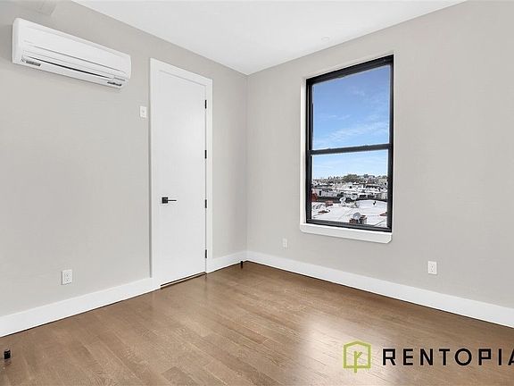4th image of 199 Stockholm St #414