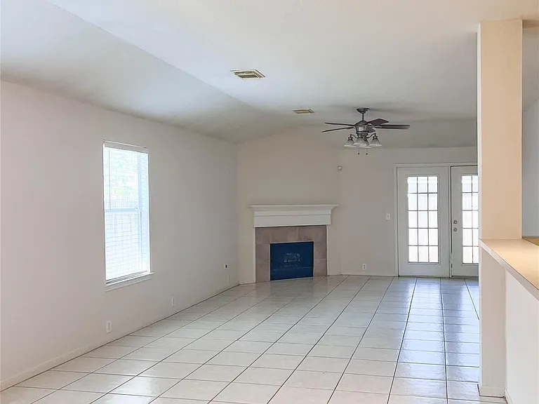 659 Cypresswood Trce — Photo 3