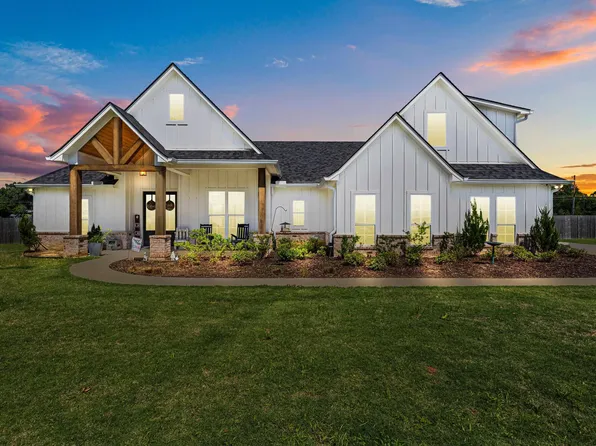 2465 Lansing Switch Rd, Longview, TX 75602