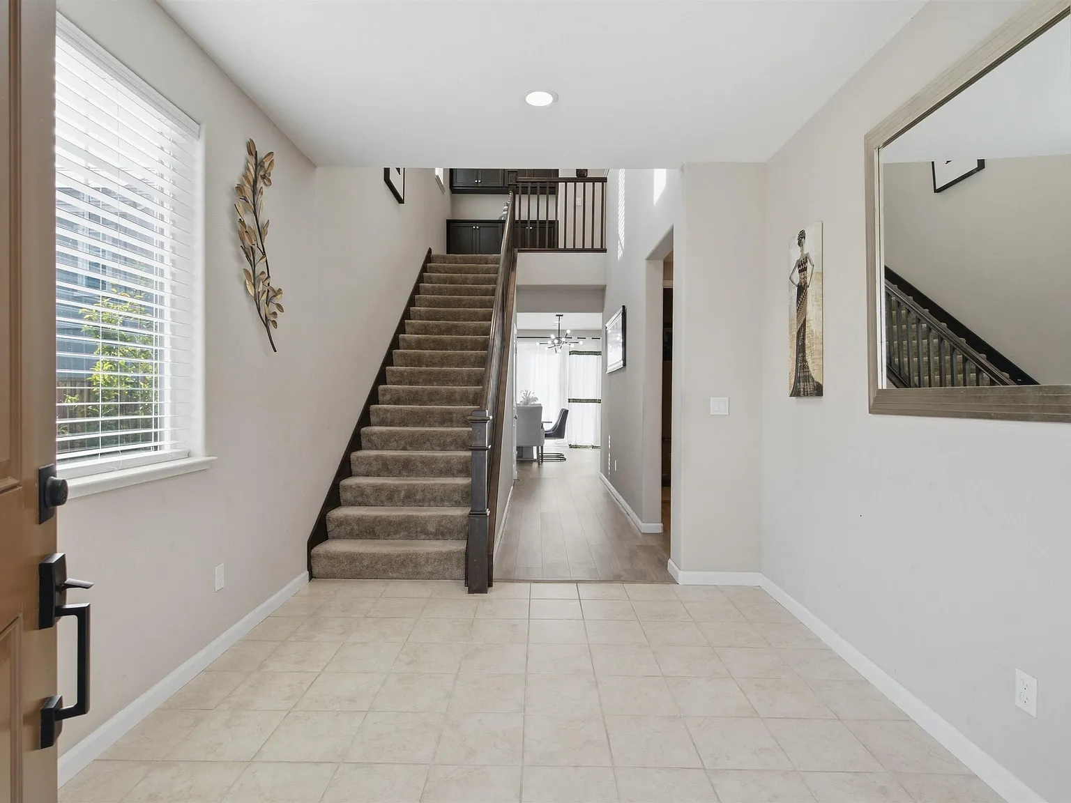 4 bed, 3.0 bath, 2796 sqft, $4,500 — Photo 4