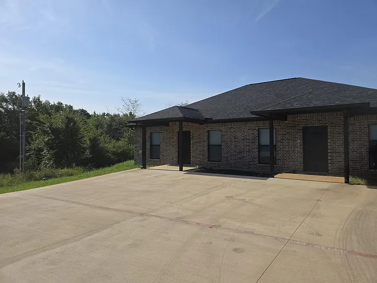 409 S Steen Dr #104 — Photo 12