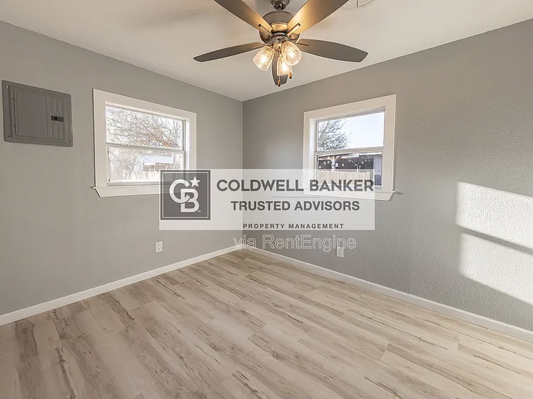 5409 Avenue D — Photo 18