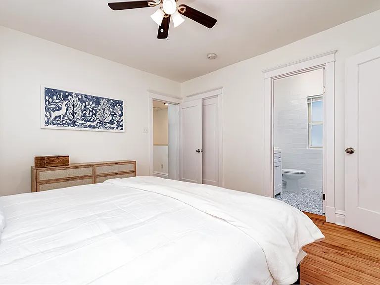 6026 Scanlan Ave — Photo 10