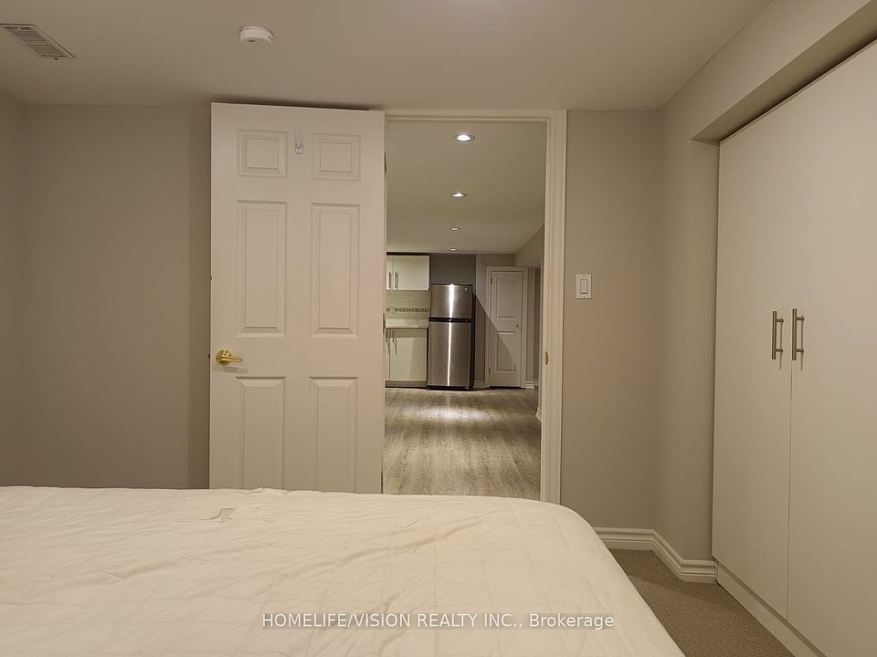 1st image of 80 Binswood Ave #Basement