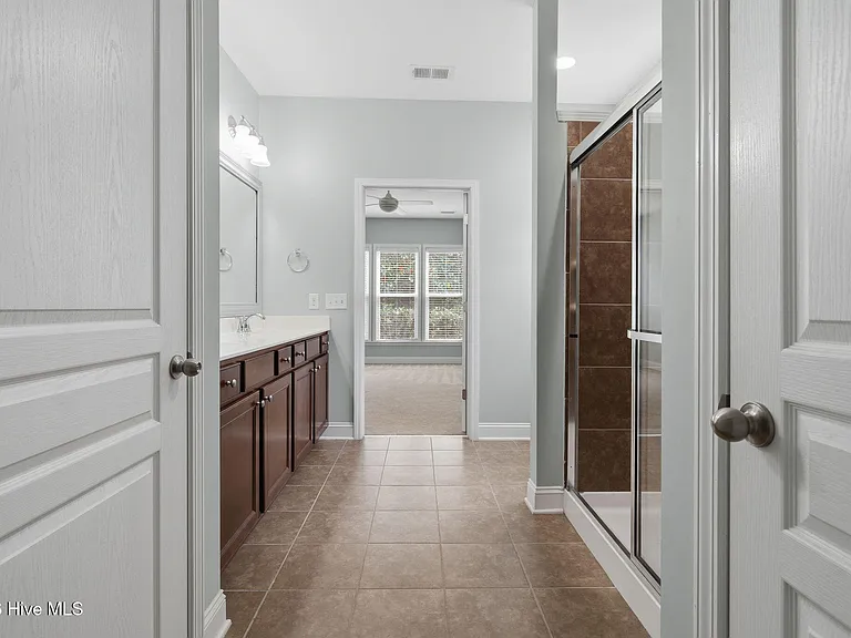 5028 Lagan Ct — Photo 30