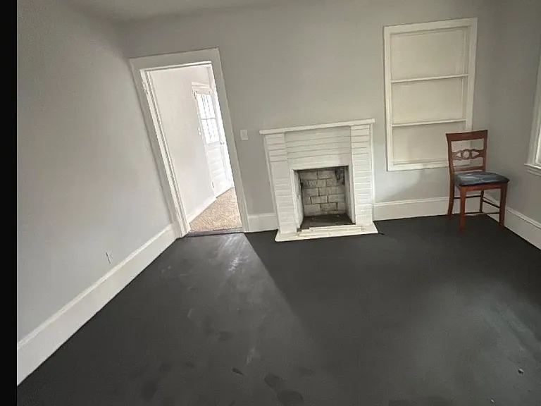 116 Rowland Cir — Photo 4